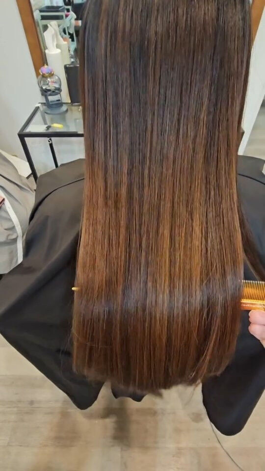 縮毛矯正＋カット✂✨
